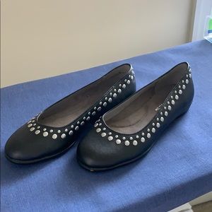 Black studded shoes sz 5 1/2
